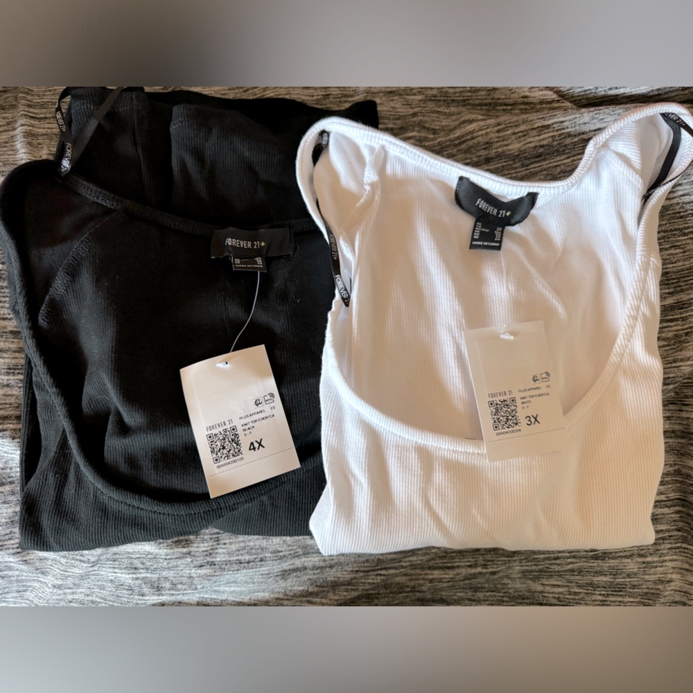 Forever 21 set of two crop tees 3X 4X